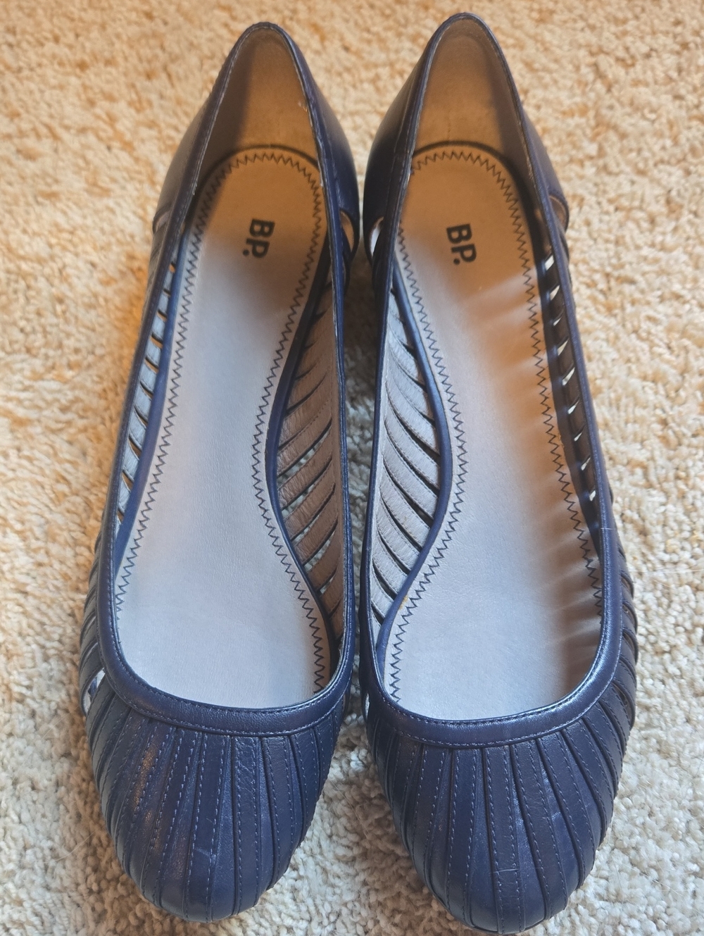 bp Navy Pleated Cutout "LADY LUCK-LEA" EUC Size 10